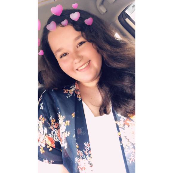 Meet your Posher, Hannah - Picture 1 of 1